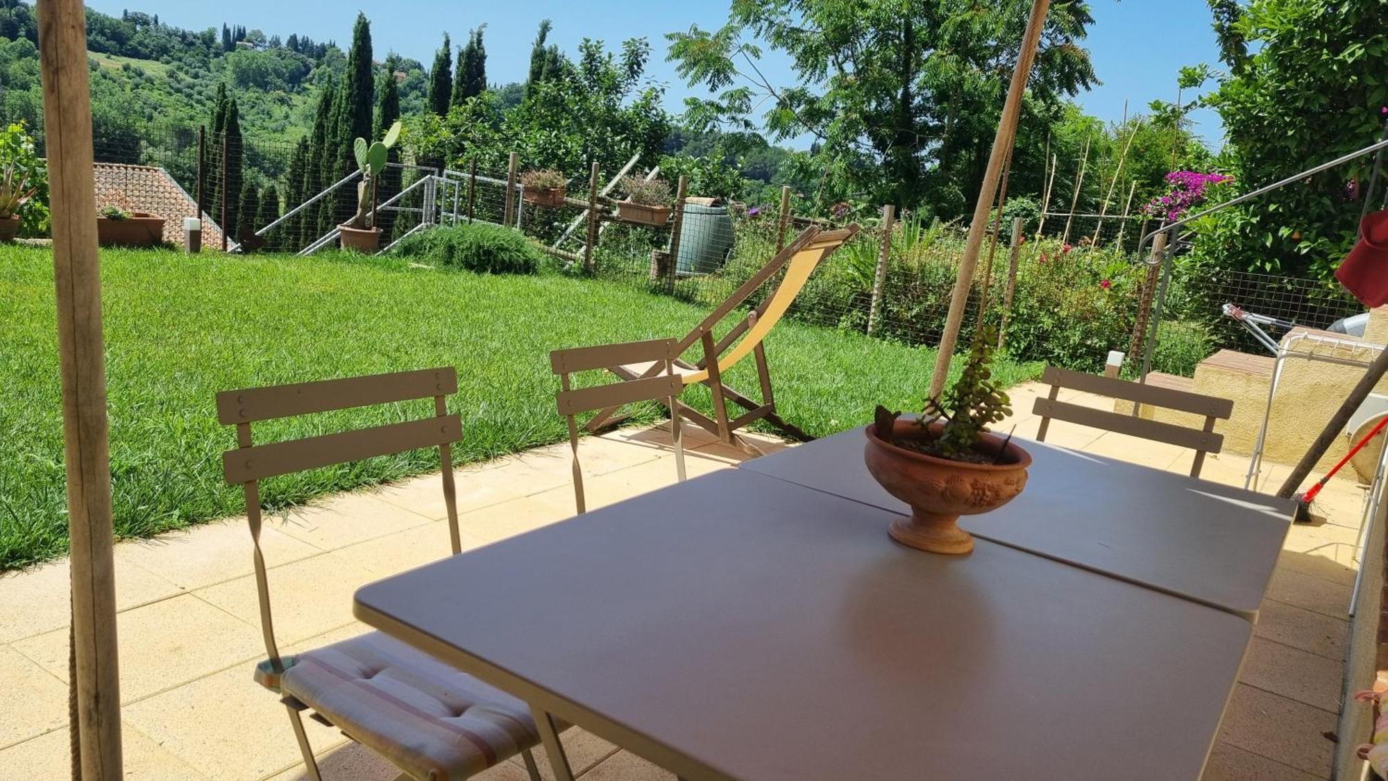 Il Piccino 29, Esperienza Romantica In Borgo.... Montescudaio Exterior foto